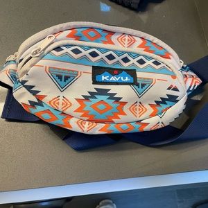 KAVU “spectator” belt bag